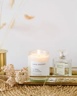 The Brooklyn Candle Studio Love Potion Tuoksukynttilä